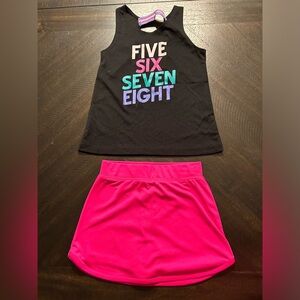 EUC 5T matching girls set.